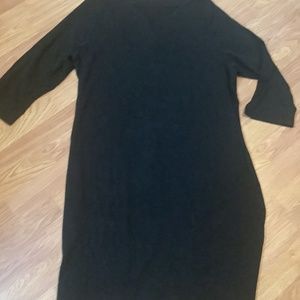 Black knit dress, notch neck 3/4 sleeve